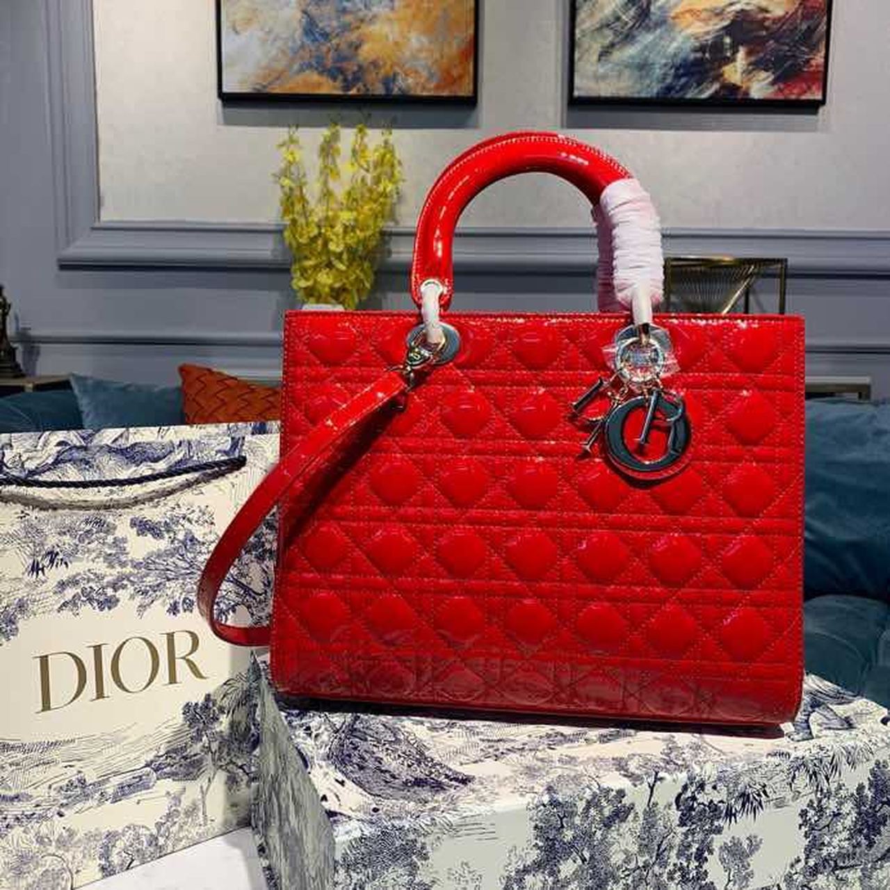 GLAMI Large Lady Bag Gold Toned Hardware Red Patent For Women 12.5in/32cm CD