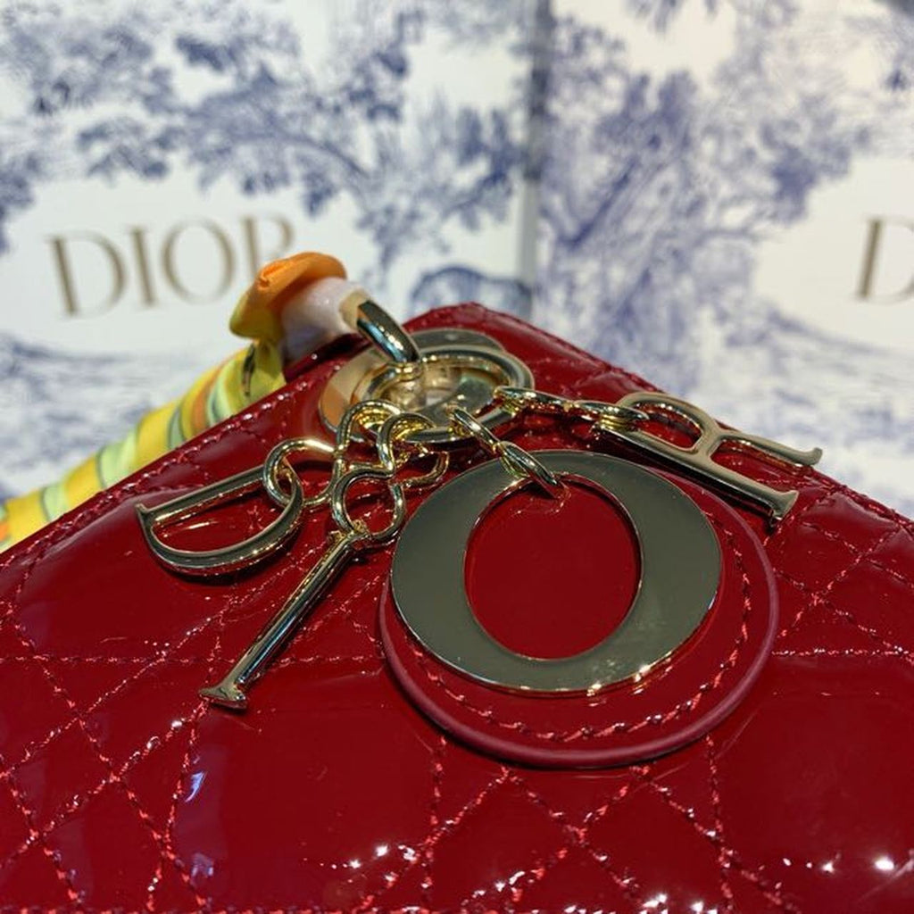 GLAMI Mini Lady Bag with Chain Gold Toned Hardware Spring/Summer Collection, Burgundy, For Women WomenÃ¢â‚¬â„¢s Handbags, 18cm CD