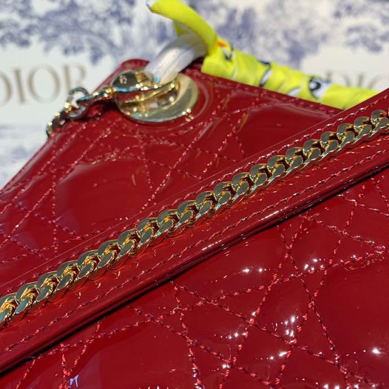 GLAMI Mini Lady Bag with Chain Gold Toned Hardware Spring/Summer Collection, Burgundy, For Women WomenÃ¢â‚¬â„¢s Handbags, 18cm CD