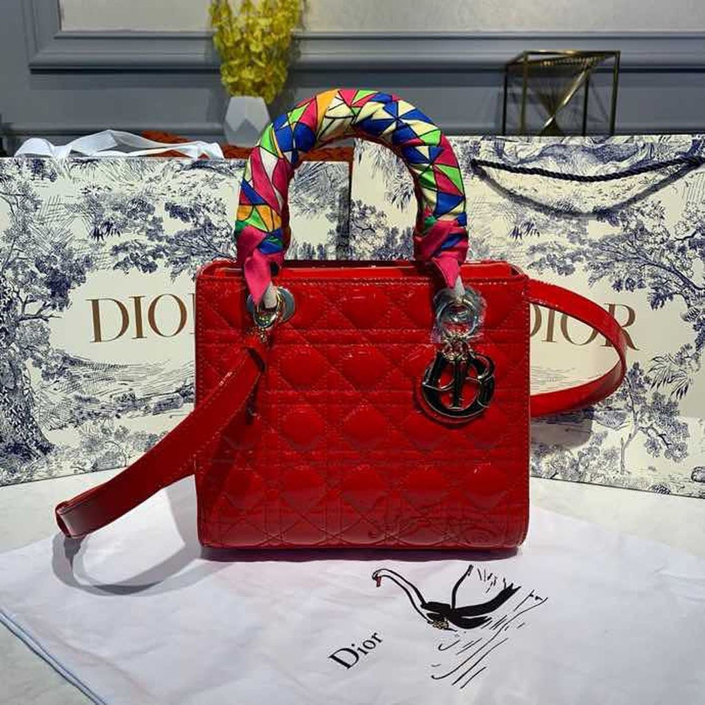 GLAMI MeGLAMIum Lady Bag Gold Toned Hardware Cherry Red Patent For Women 9.5in/24cm CD M0565OWCB_M323