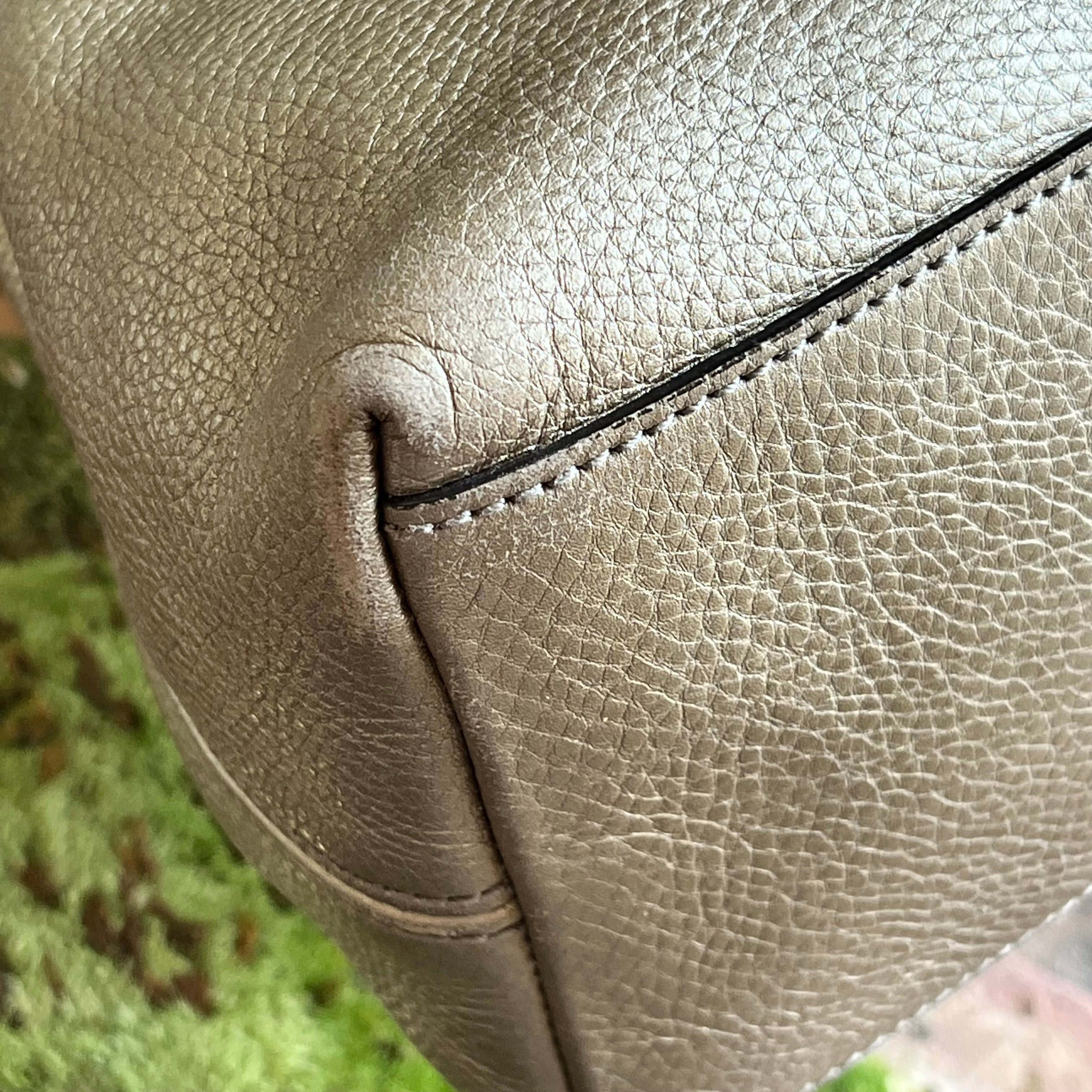GUCCI Medium Soho Chain Metallic Pebbled Shoulder Bag