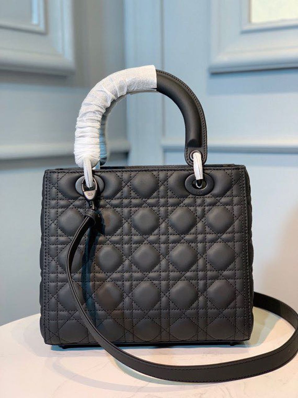 GLAMI MeGLAMIum Lady Bag Matte Hardware Black Ultramatte For Women 9.5in/24cm CD M0565SLOI_M989