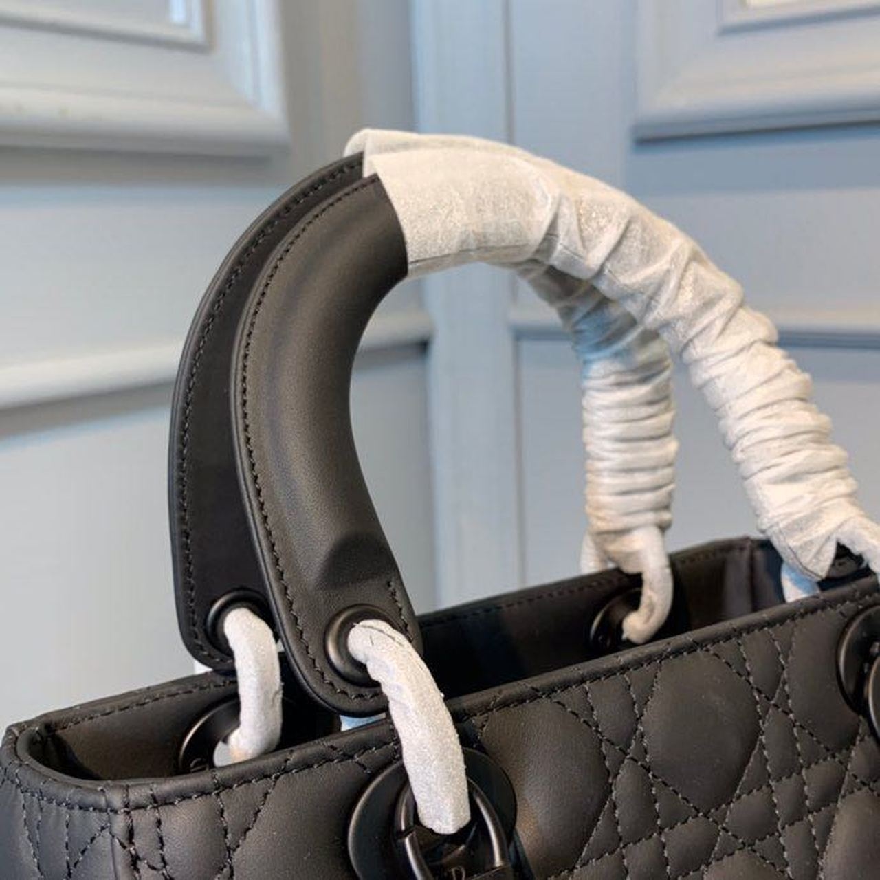 GLAMI MeGLAMIum Lady Bag Matte Hardware Black Ultramatte For Women 9.5in/24cm CD M0565SLOI_M989