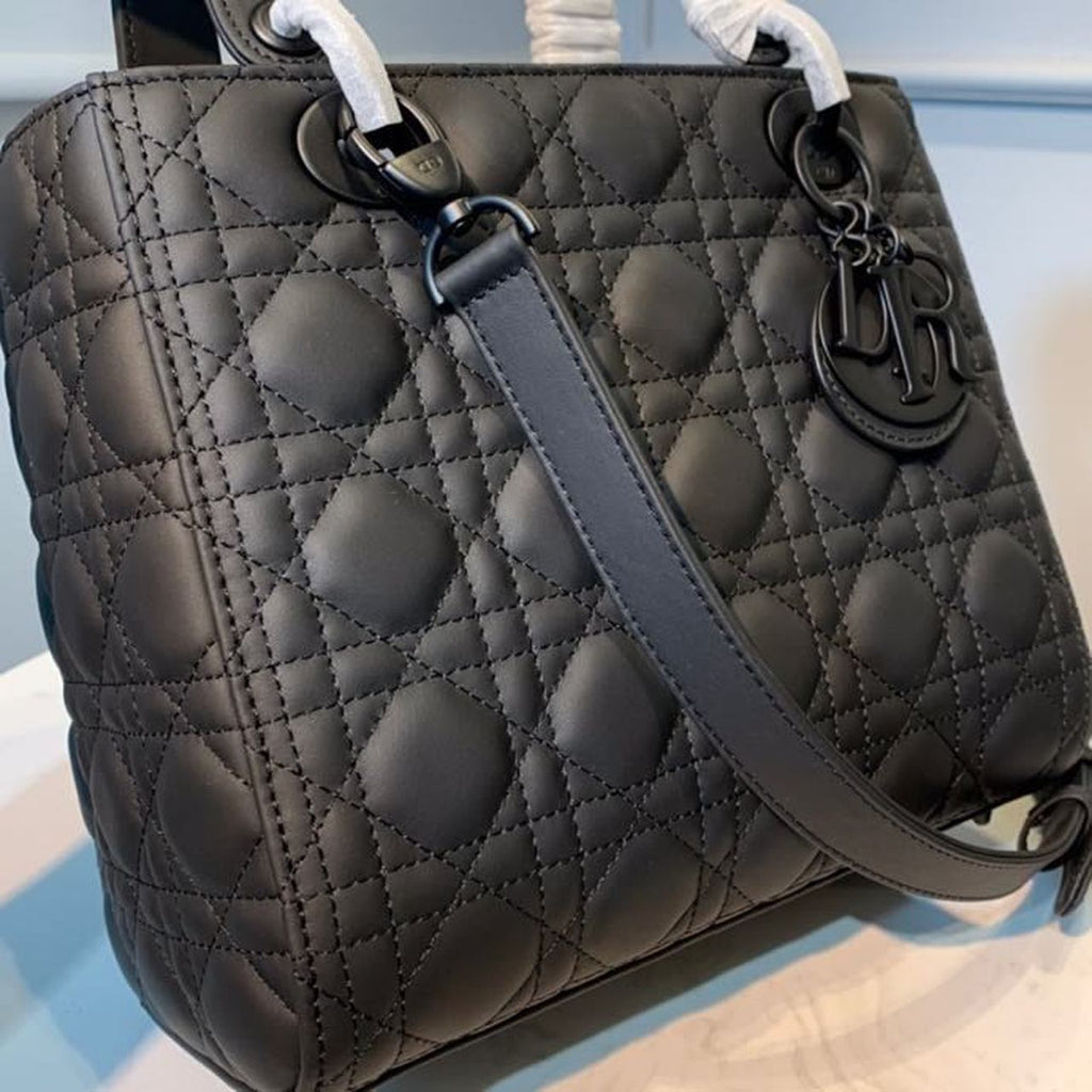 GLAMI MeGLAMIum Lady Bag Matte Hardware Black Ultramatte For Women 9.5in/24cm CD M0565SLOI_M989