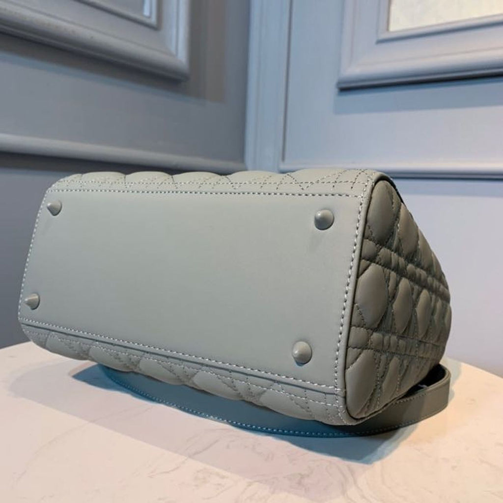 GLAMI MeGLAMIum Ultramatte Lady Bag Grey For Women 9.5in/24cm CD M0565ILOI_M41G