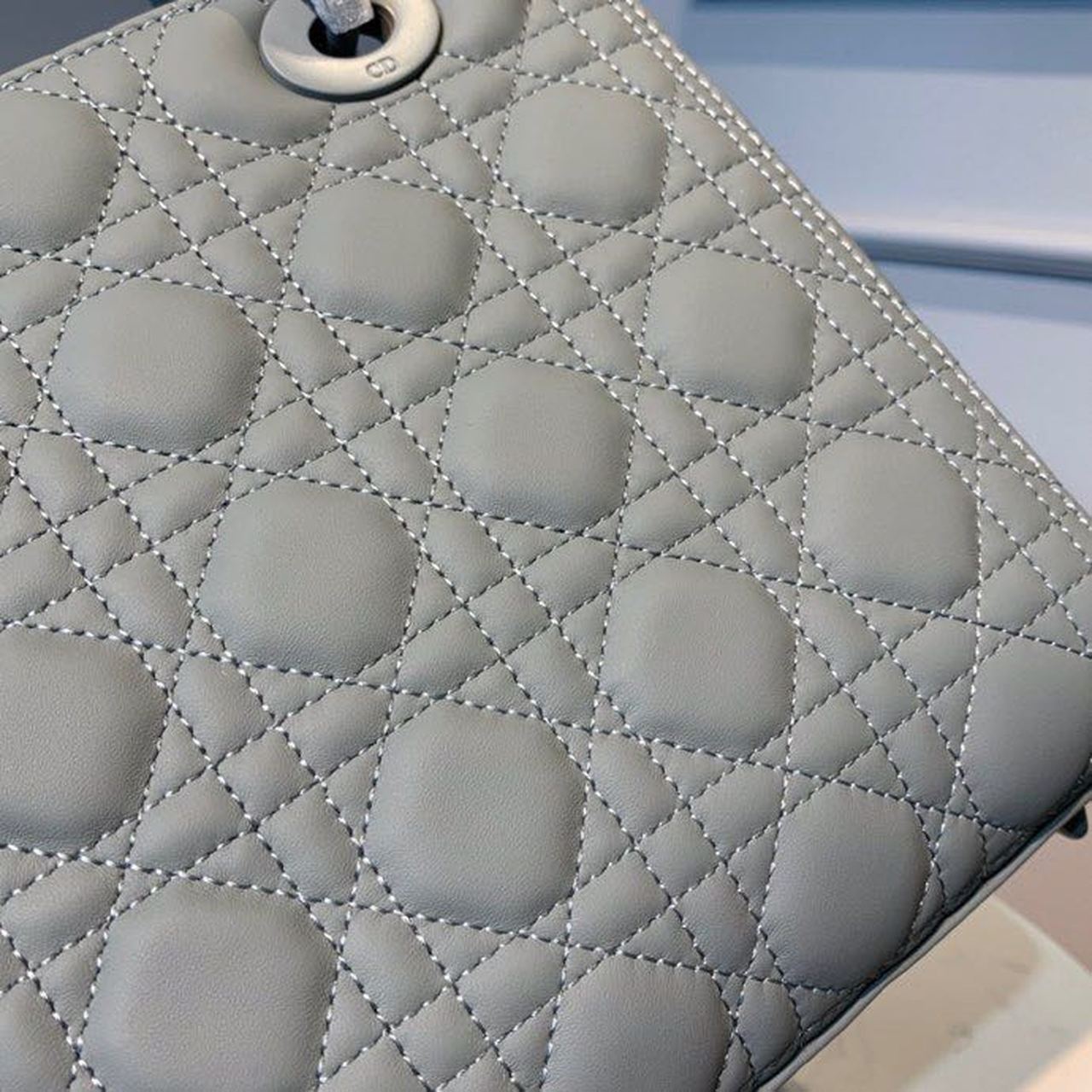 GLAMI MeGLAMIum Ultramatte Lady Bag Grey For Women 9.5in/24cm CD M0565ILOI_M41G