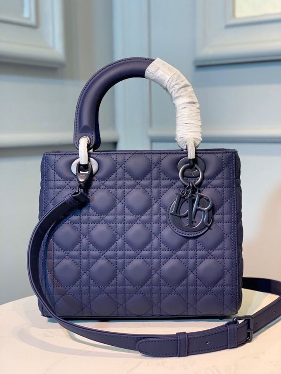 GLAMI MeGLAMIum Ultramatte Lady Bag Blue For Women 9.5in/24cm CD M0565ILOI_M85B