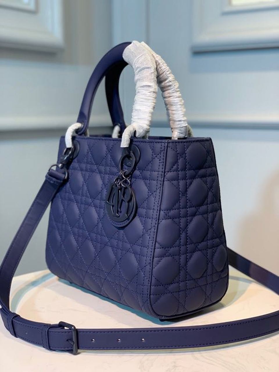 GLAMI MeGLAMIum Ultramatte Lady Bag Blue For Women 9.5in/24cm CD M0565ILOI_M85B