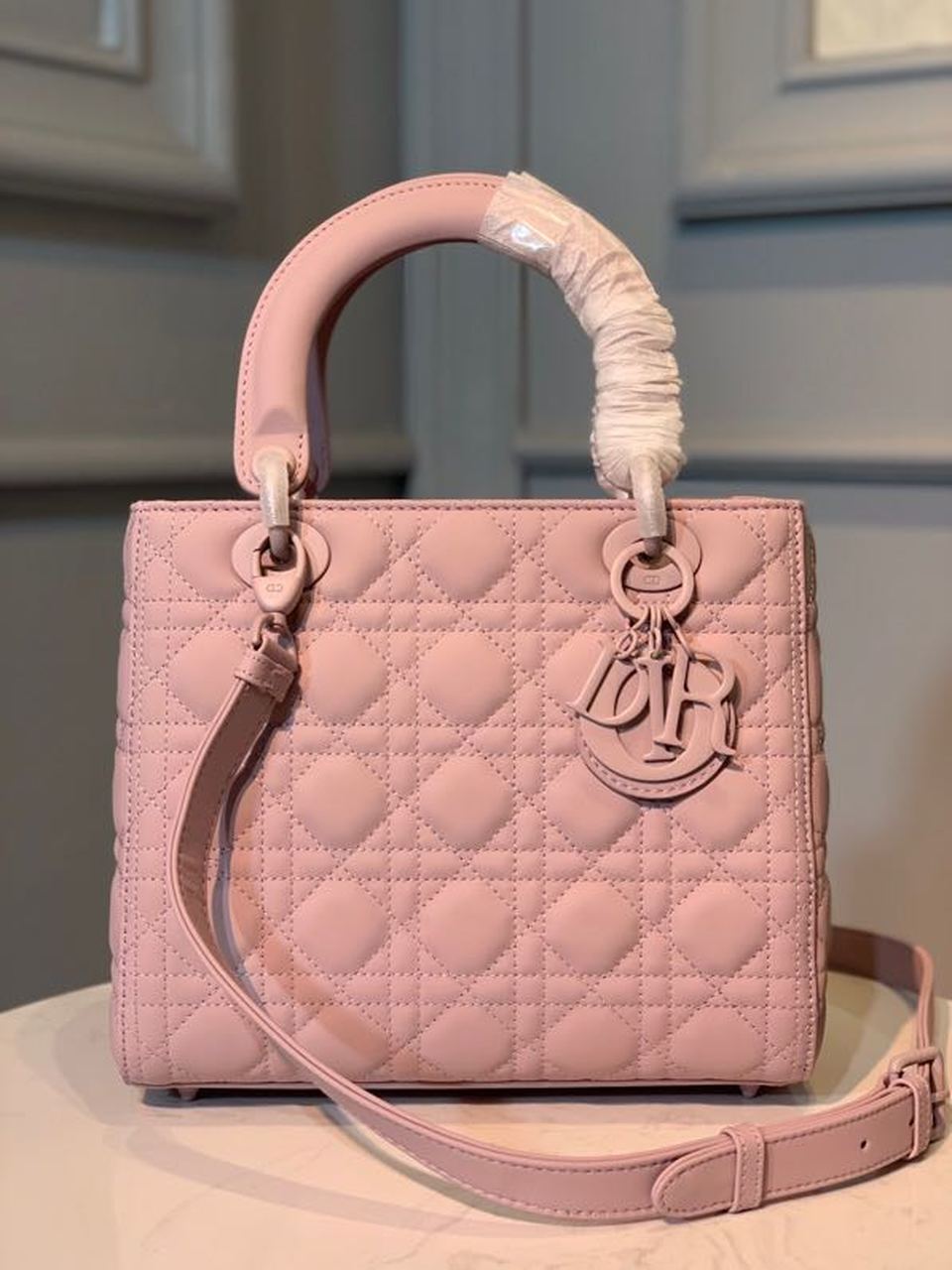 GLAMI MeGLAMIum Lady Bag Matte Hardware Powder Pink For Women 9.5in/24cm CD