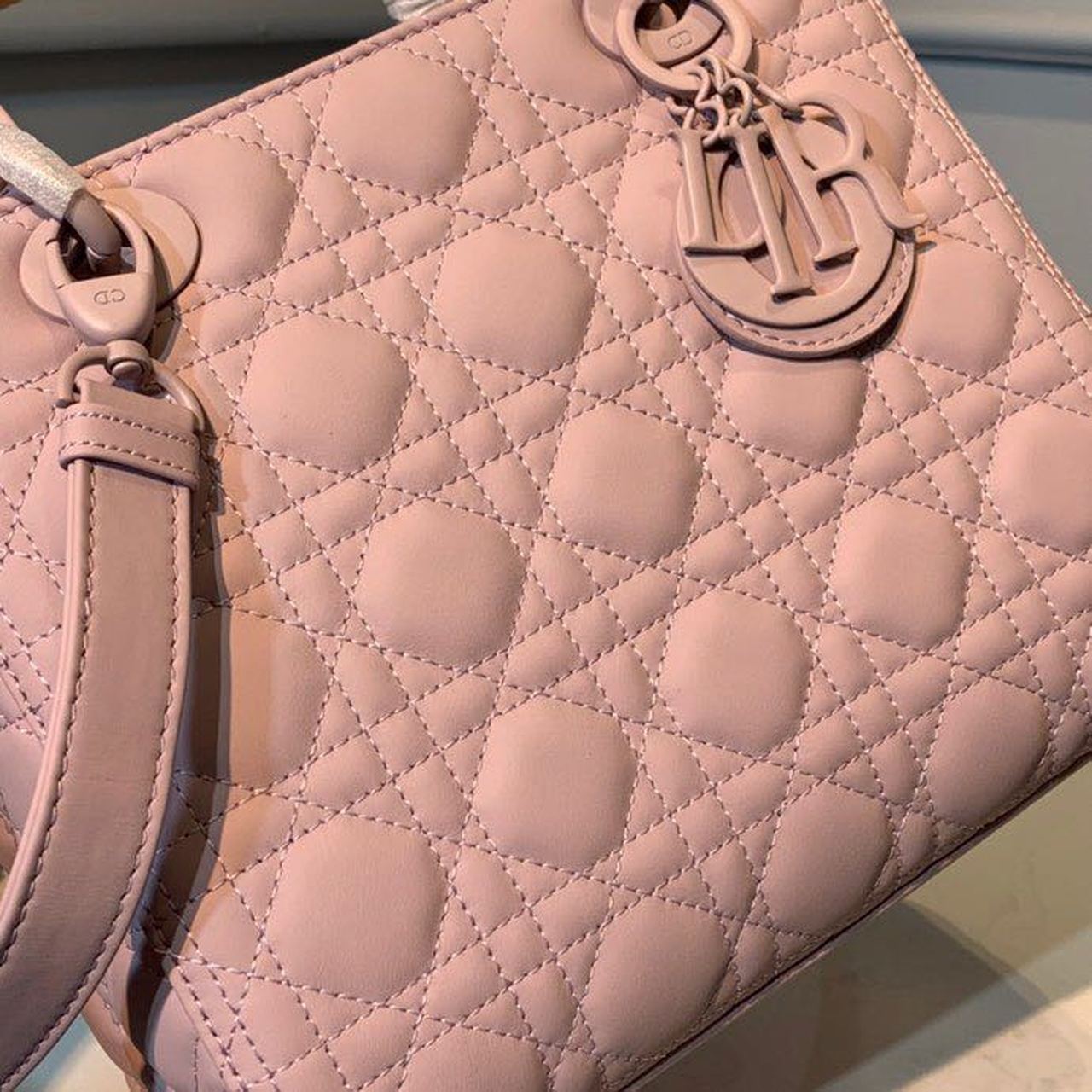 GLAMI MeGLAMIum Lady Bag Matte Hardware Powder Pink For Women 9.5in/24cm CD