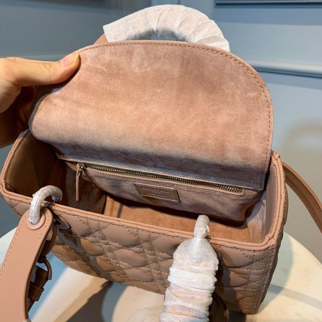 GLAMI MeGLAMIum Ultramatte Lady Bag Blush For Women, Women’s Handbags 9in/24cm CD M0565ILOI_M50P