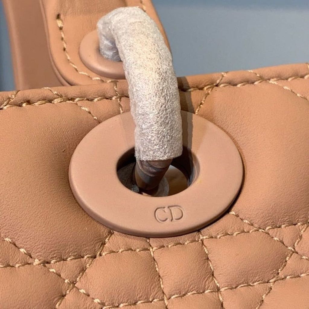 GLAMI MeGLAMIum Ultramatte Lady Bag Blush For Women, Women’s Handbags 9in/24cm CD M0565ILOI_M50P