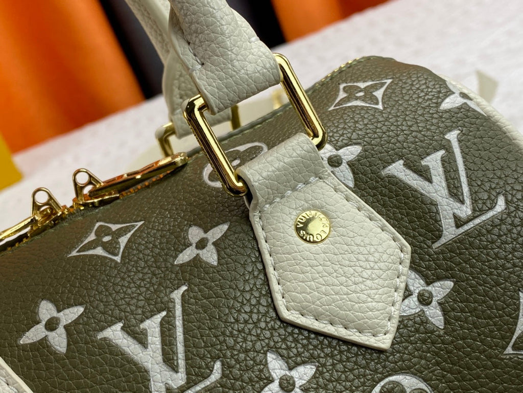 EN - Luxury Bags LUV 778
