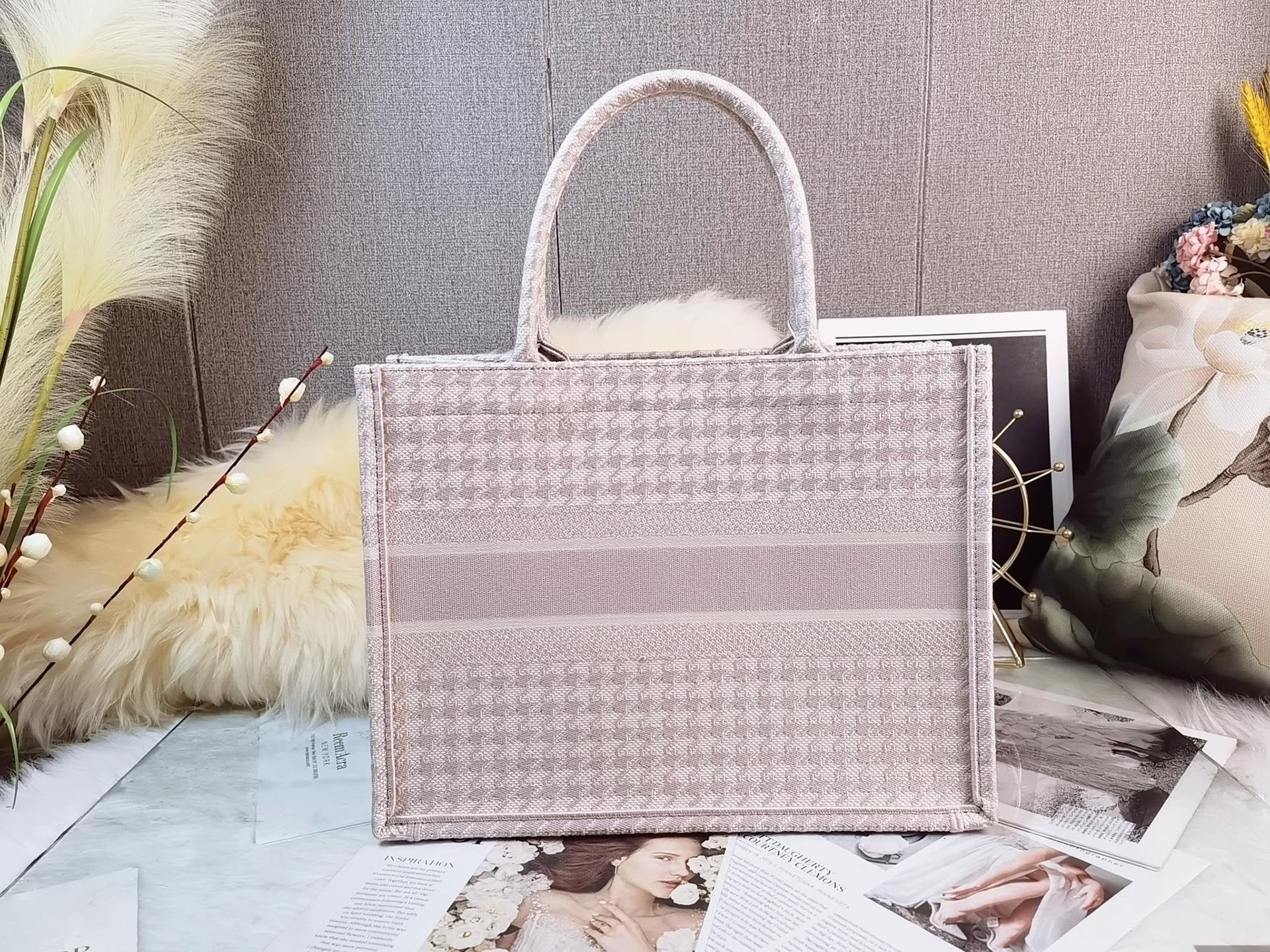 GLAMI MeGLAMIum Book Tote Pink , For Women, WomenÃ¢â‚¬â„¢s Handbags 14in/36cm CD