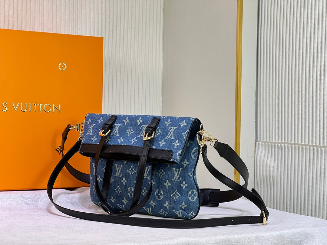 EN - Luxury Bags LUV 764