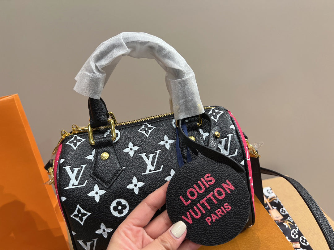 EN - Luxury Bags LUV 732