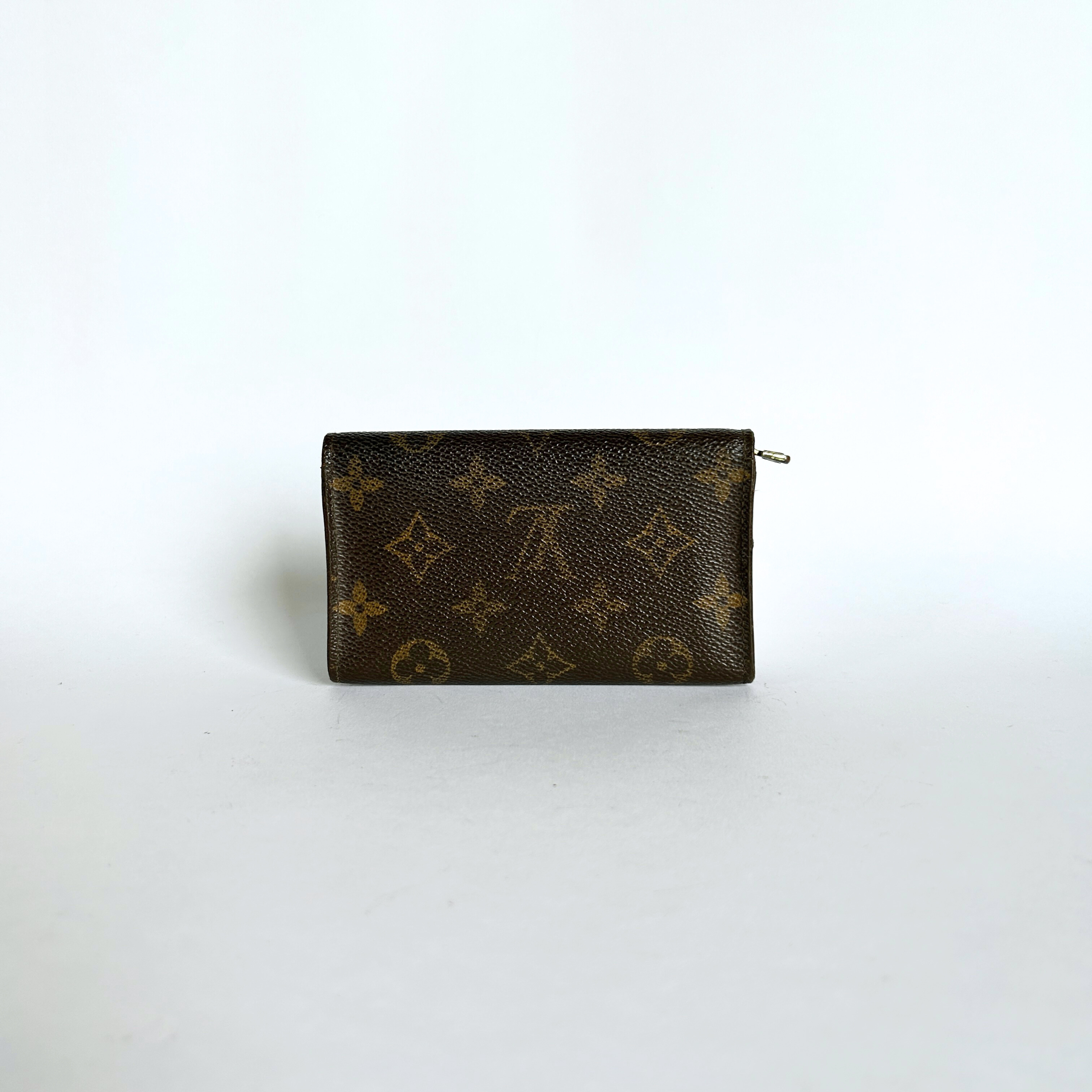 Louis Vuitton Wallet Medium in Monogram Canvas