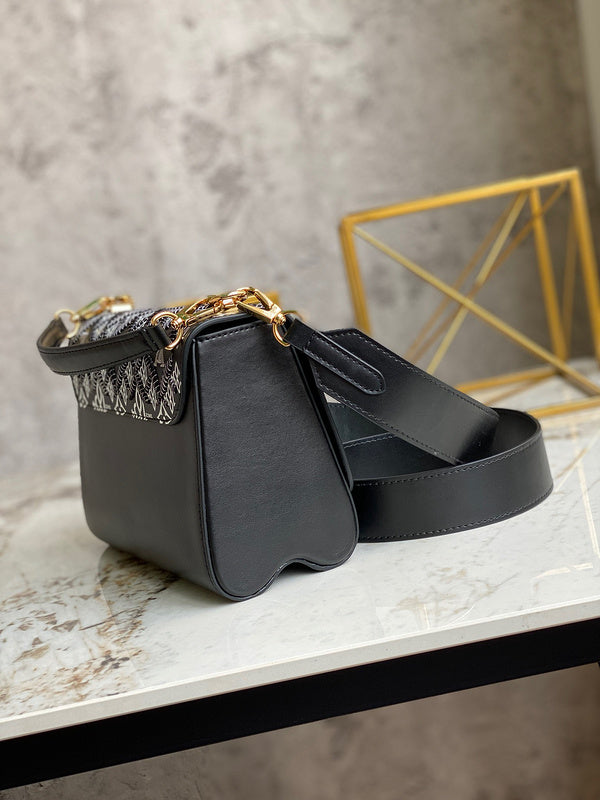 LOV2 Bags - Luxurious Bags  1634
