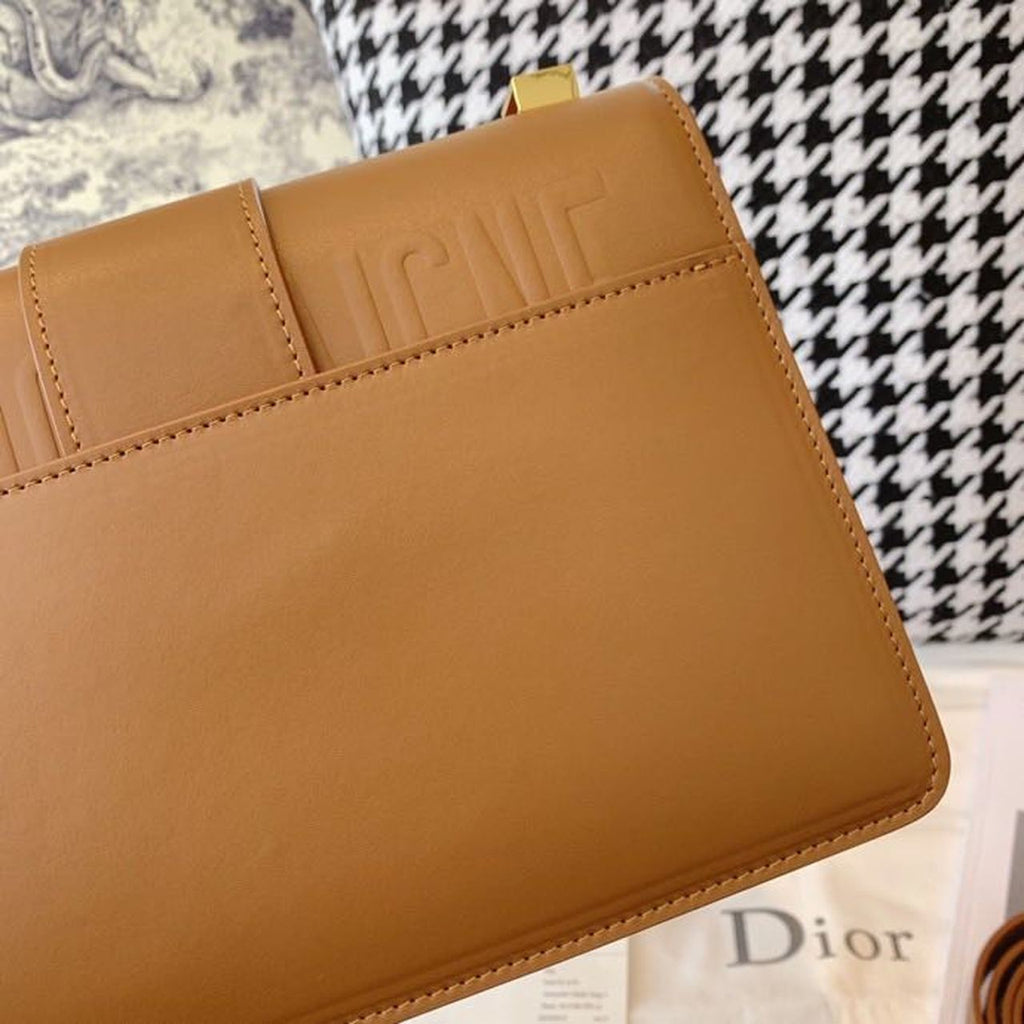 GLAMI 30 Montaigne Bag Amber Box For Women 24cm/9in CD M9203UMOS_M70E