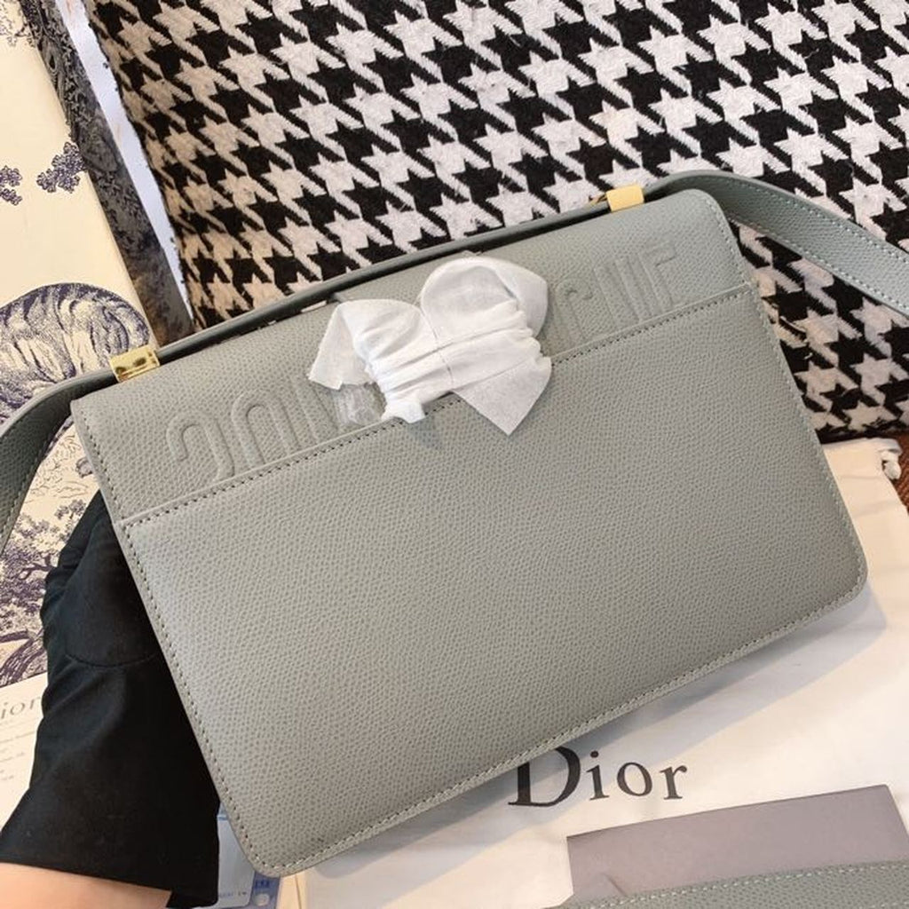 GLAMI MeGLAMIum 30 Montaigne Bag Blue-Gray Box For Women 24cm/9in CD