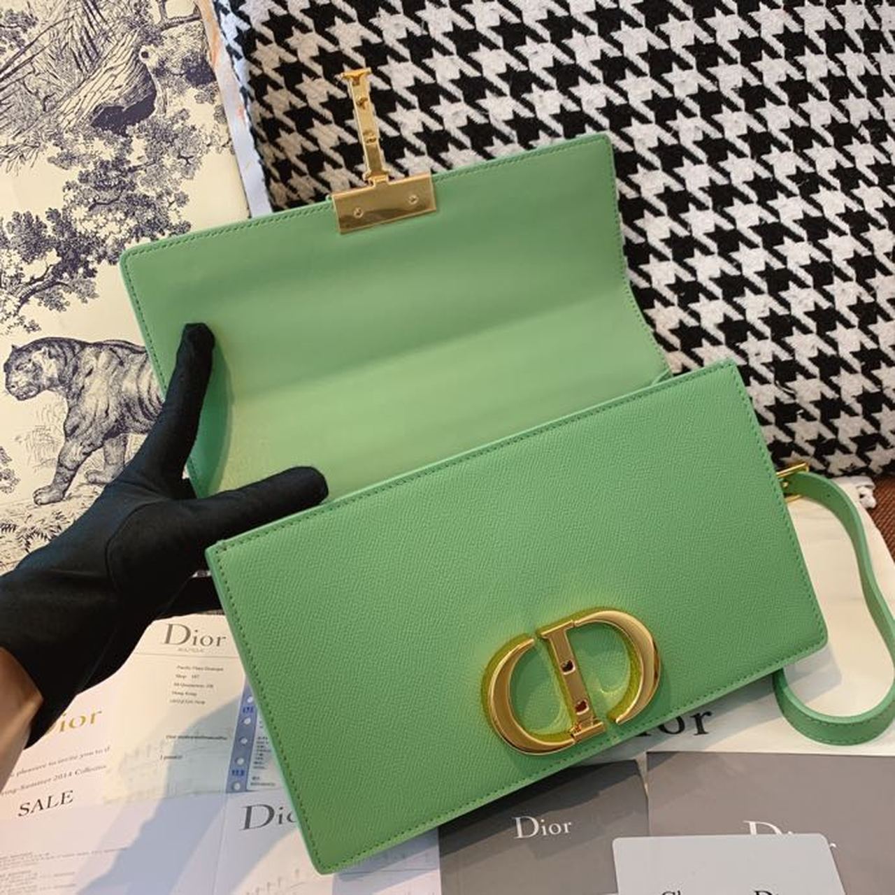 GLAMI 30 Montaigne Chained Bag Deep Mint Green Box For Women 24cm/9in CD