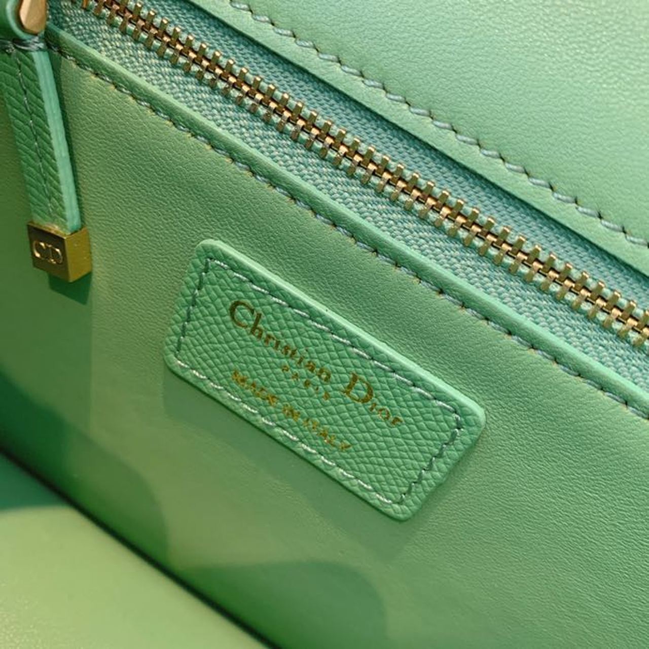 GLAMI 30 Montaigne Chained Bag Deep Mint Green Box For Women 24cm/9in CD