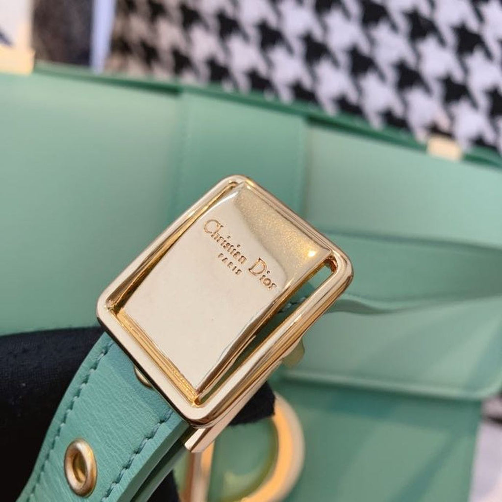 GLAMI MeGLAMIum 30 Montaigne Bag Deep Mint Green Box For Women 24cm/9in CD