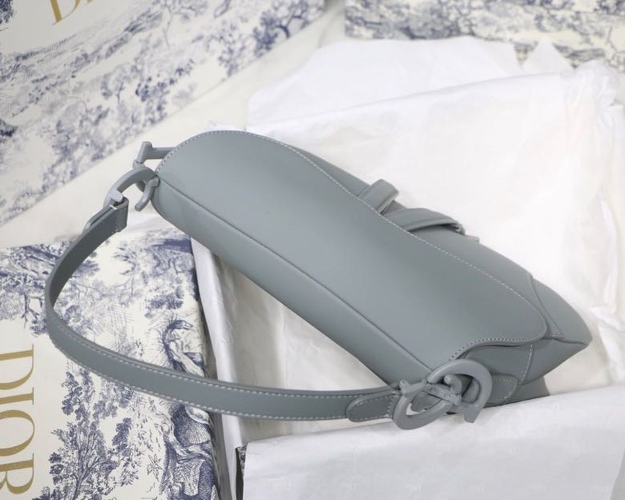 GLAMI MeGLAMIum Saddle Bag Light Blue Ultramatte For Women 25cm/10in CD