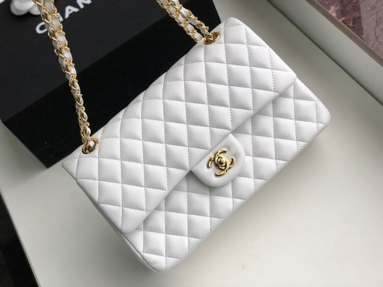 CHL Classic Handbag Gold Toned Hardware White For Women, Women’s Bags, Shoulder And Crossbody Bags 10.2in/26cm A01112