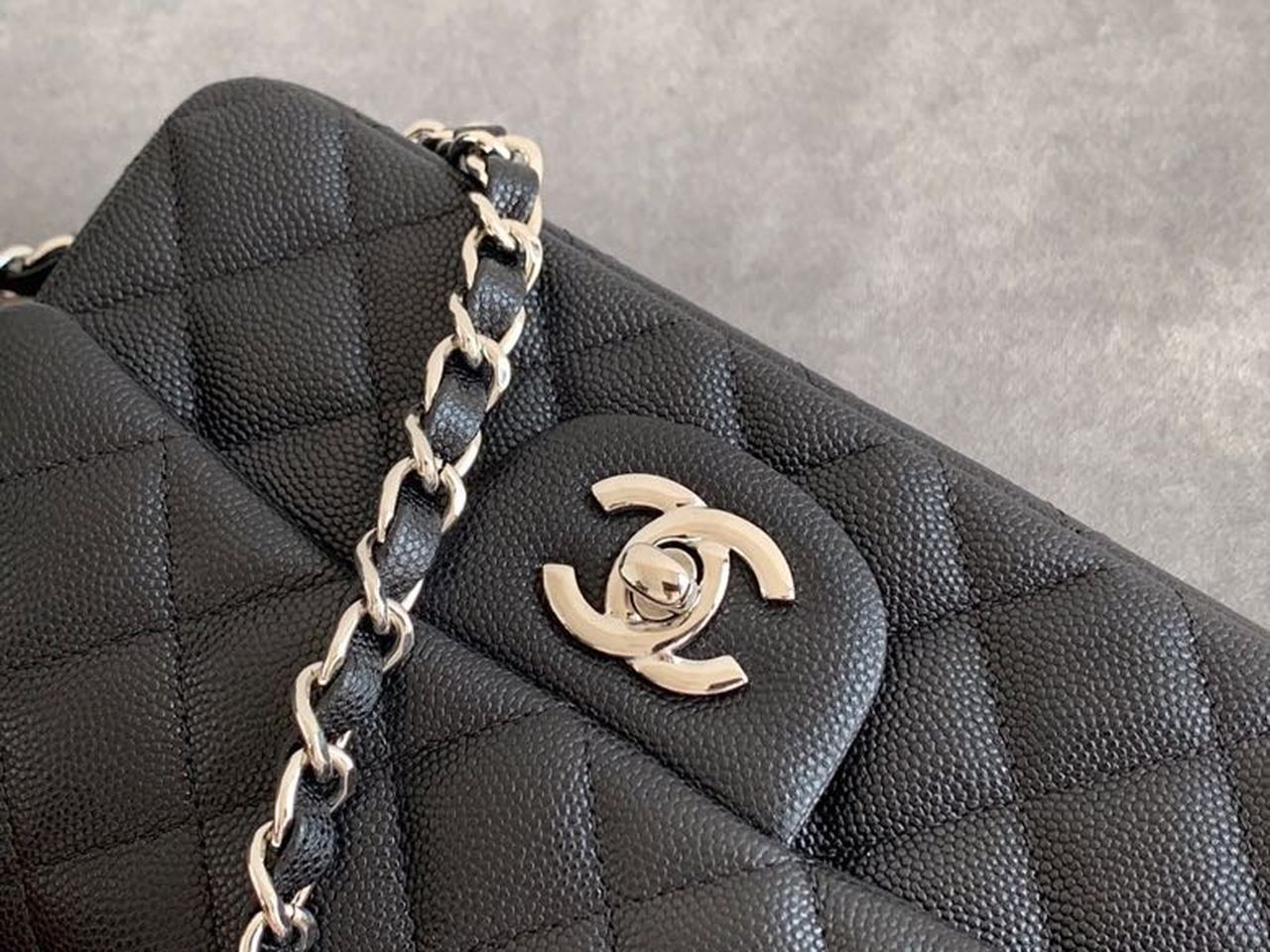 CHLSmall Classic Handbag Rose Gold Toned Hardware Black For Women, Women’s Bags, Shoulder and Crossbody Bags 7.8in/20cm A01113