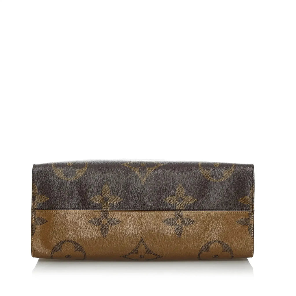 Monogram Giant On The Go