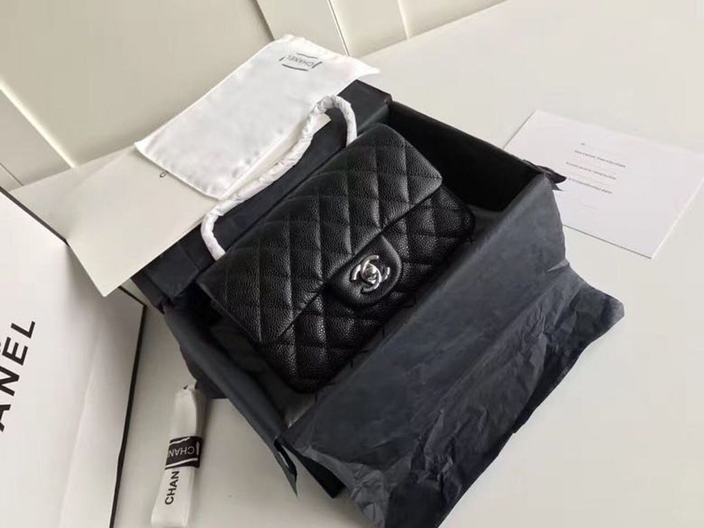 CHLSmall Classic Handbag Silver Hardware Black For Women Bags, Shoulder and Crossbody Bags 7.8in/20cm A01113