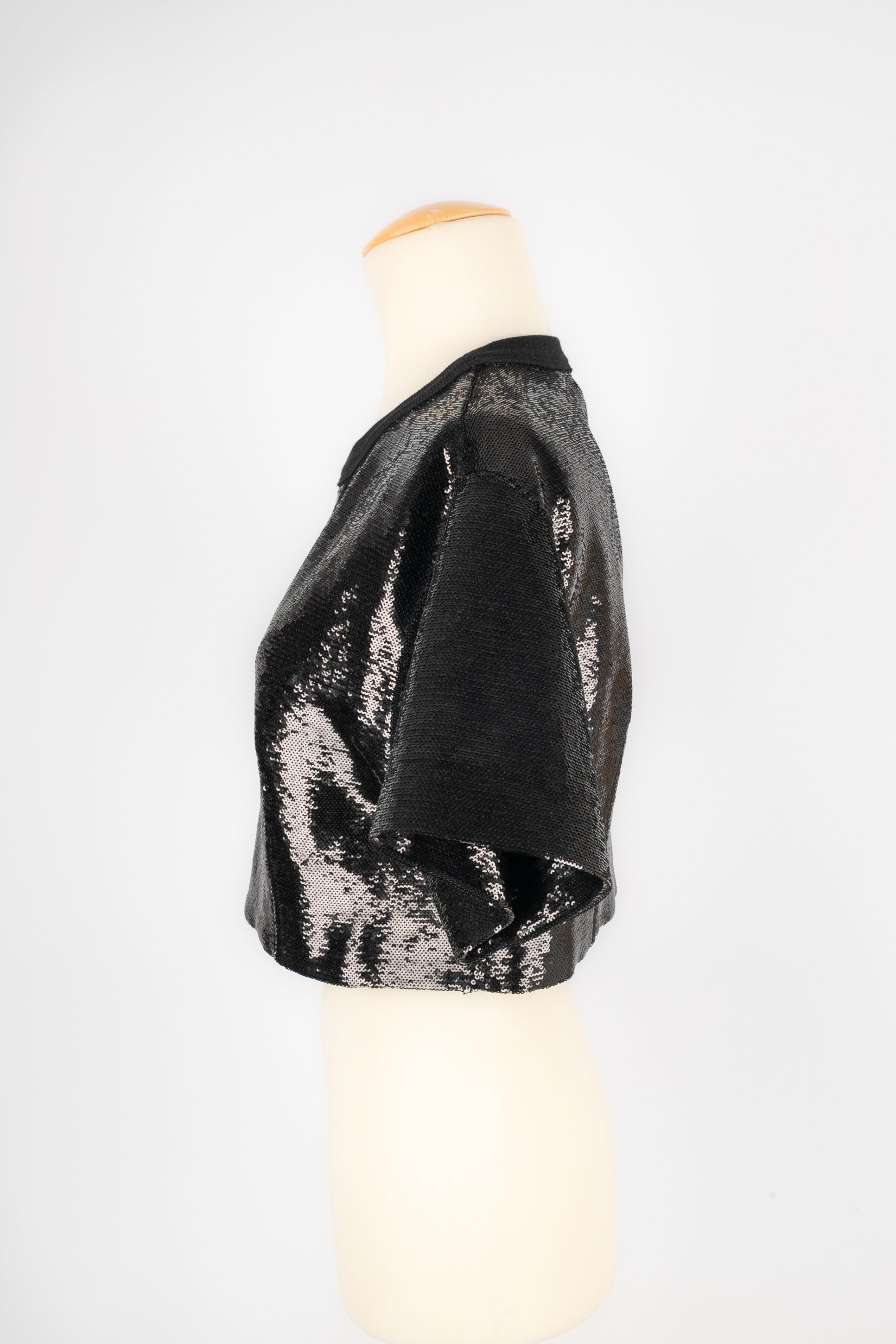 Haut noire à paillettes Chanel