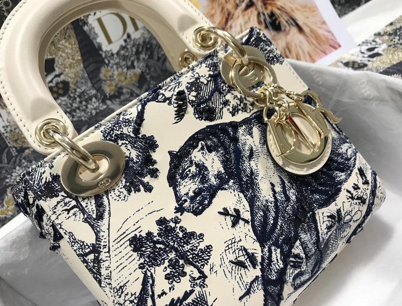 SAMCC - DOR Bags - 402