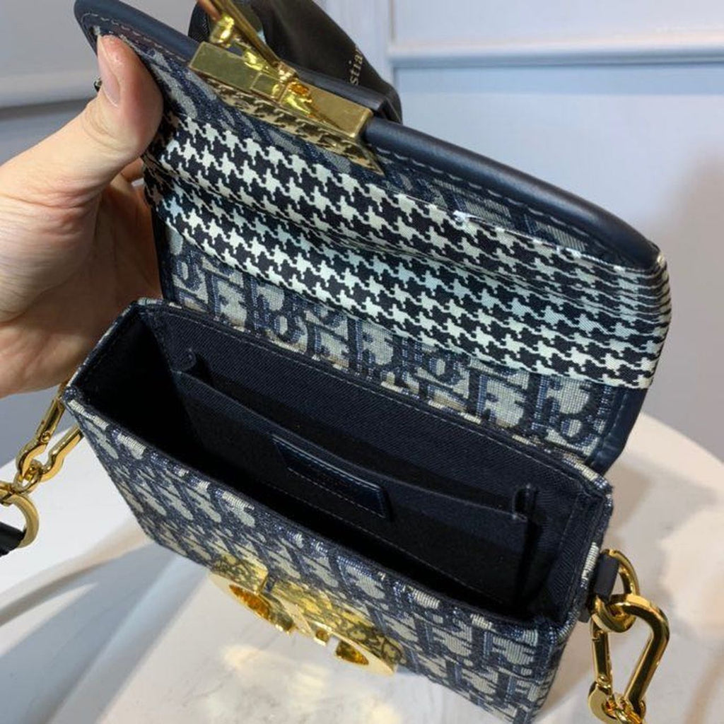 GLAMI 30 Montaigne Box Bag Blue Oblique For Women17.5cm/7in FD Gold Toned Hardware CD