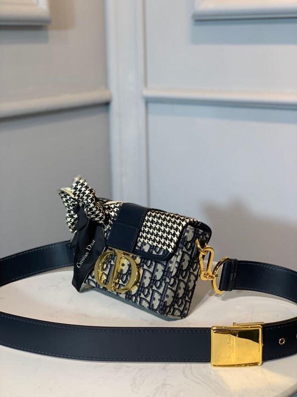 GLAMI 30 Montaigne Box Bag Blue Oblique For Women17.5cm/7in FD Gold Toned Hardware CD
