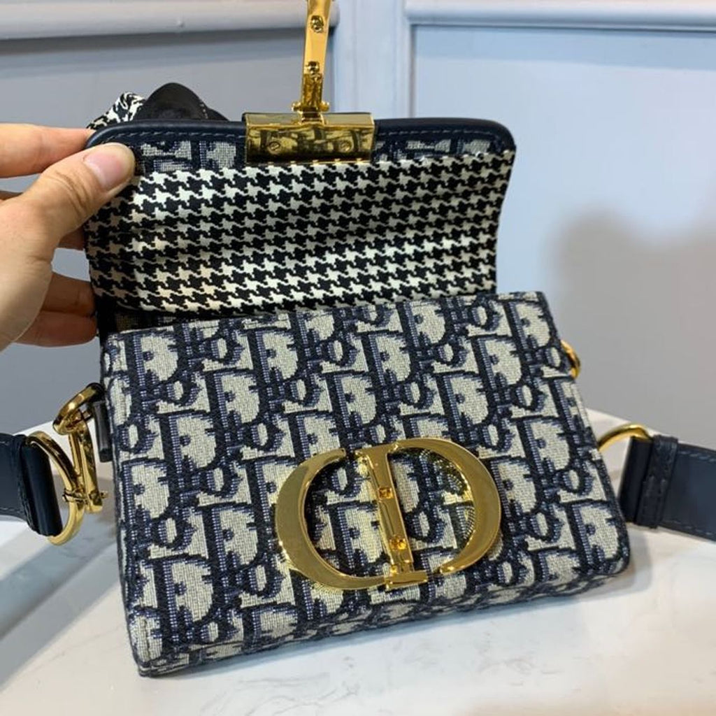 GLAMI 30 Montaigne Box Bag Blue Oblique For Women17.5cm/7in FD Gold Toned Hardware CD