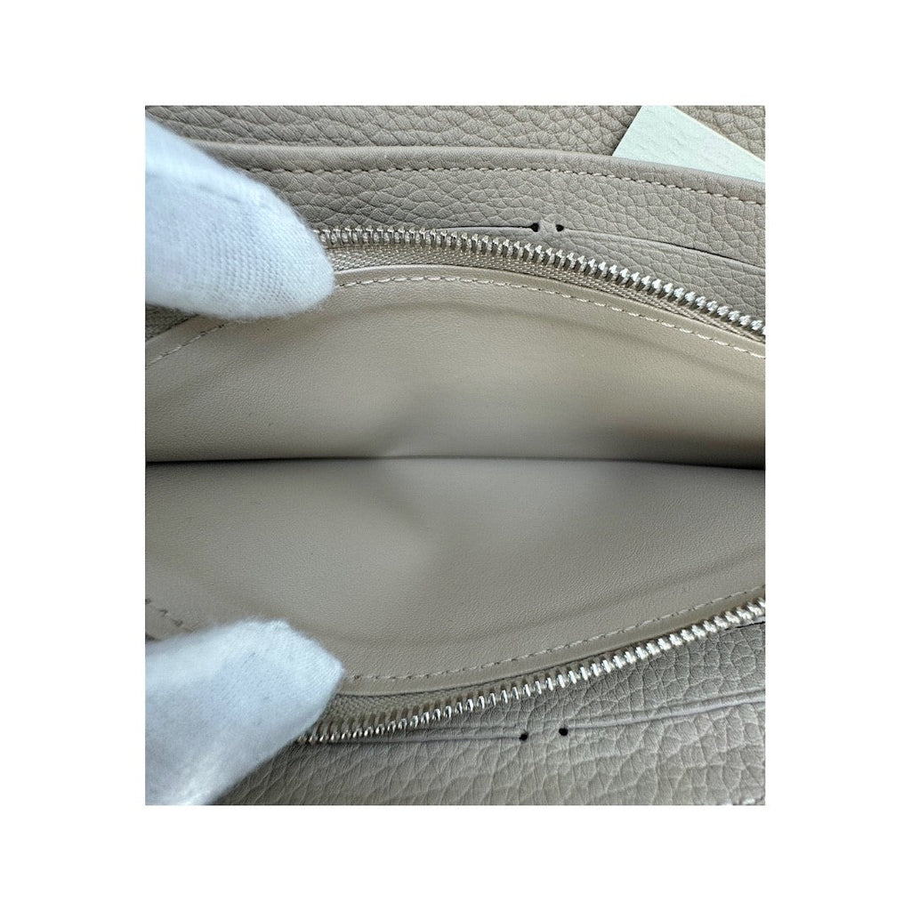 Louis Vuitton Monogram Mahina Iris Wallet