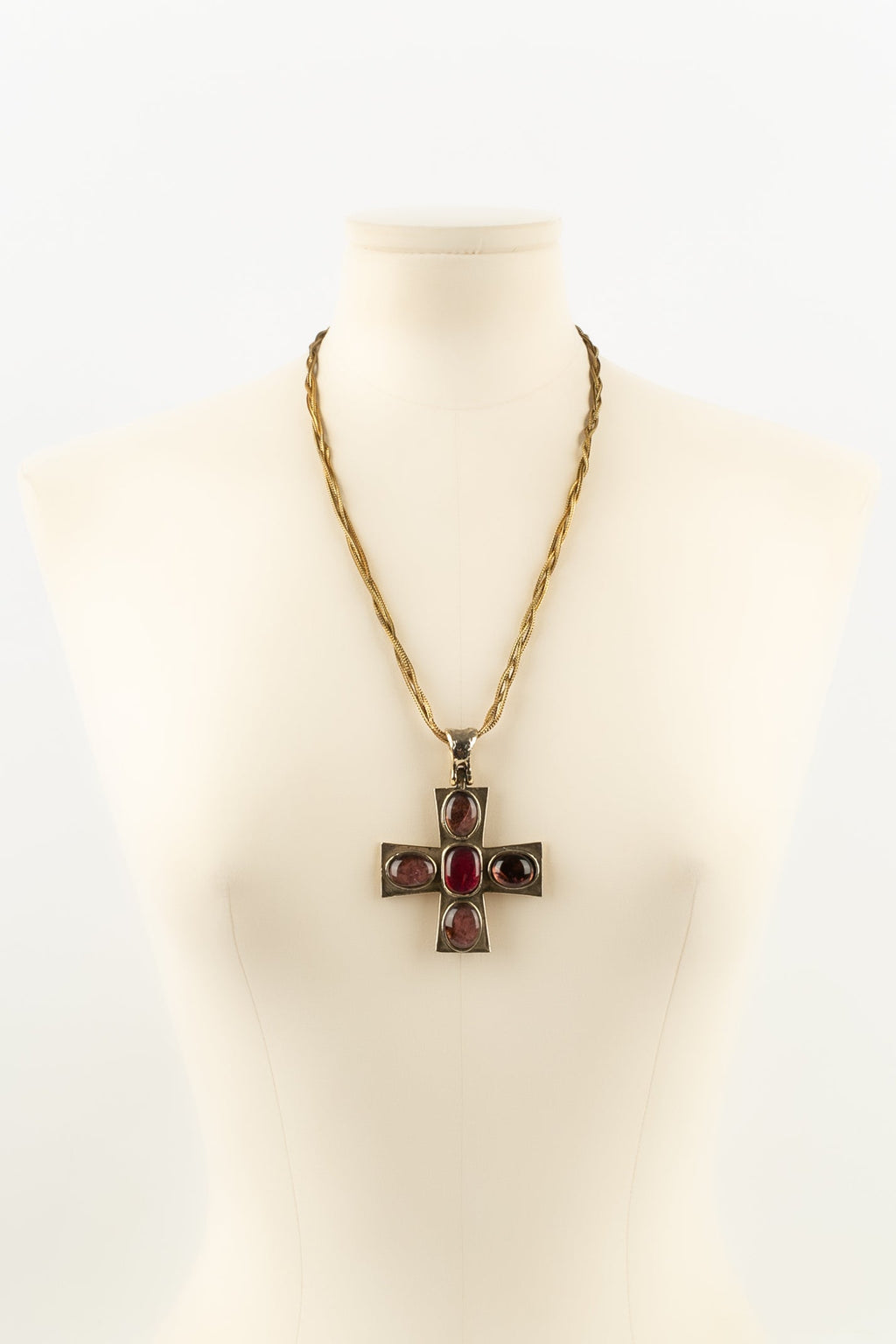 Collier croix Les Paruriers