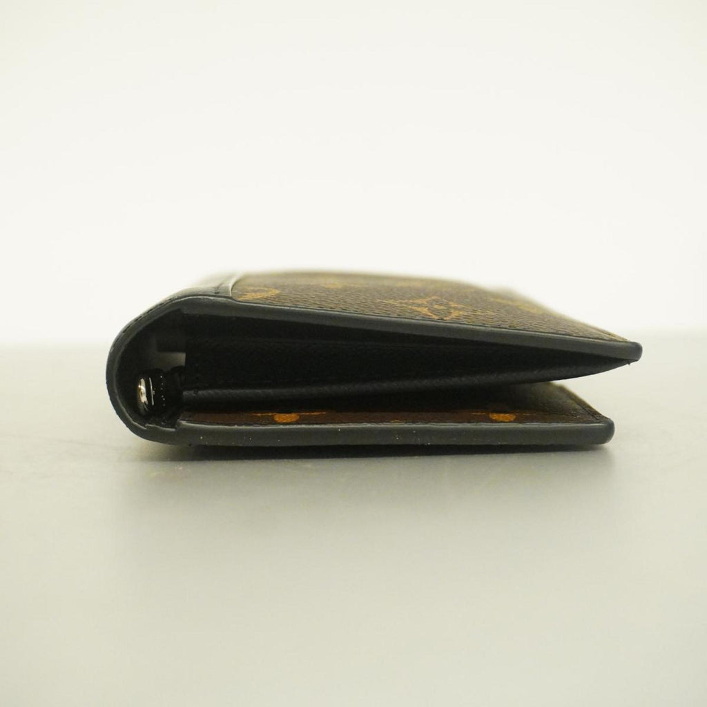 Louis Vuitton Portefeuille Brazza  Canvas Wallet  ()