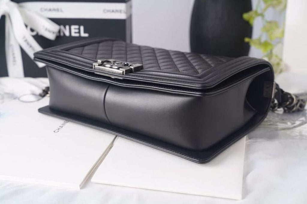 CHL LeBoy Bag 28cm Lambskin Leather Antique Silver Hardware Spring/Summer Collection, Black