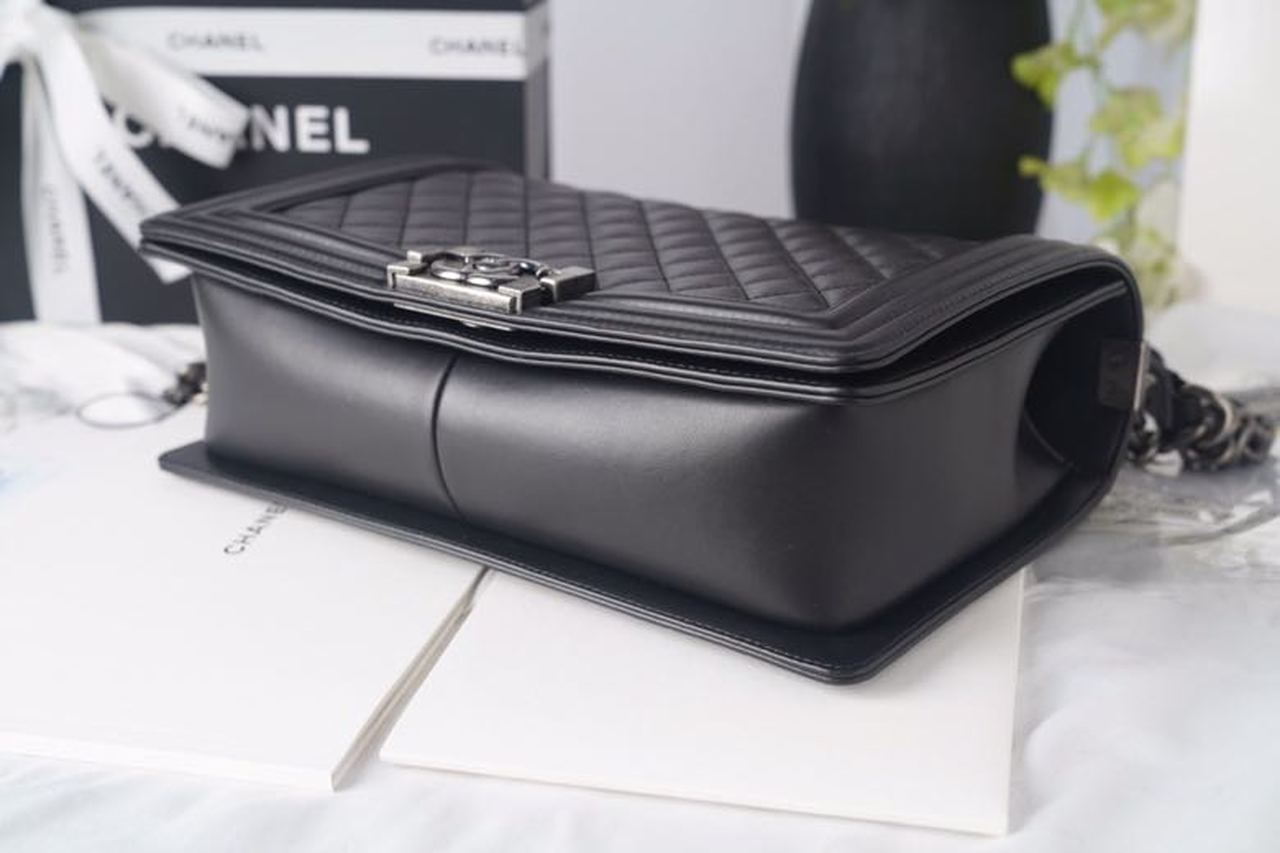 CHL LeBoy Bag 28cm Lambskin Leather Antique Silver Hardware Spring/Summer Collection, Black