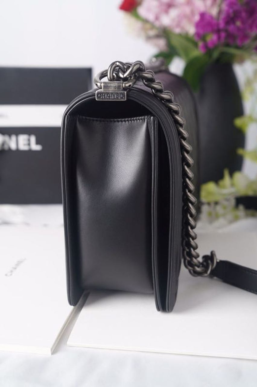 CHL LeBoy Bag 28cm Lambskin Leather Antique Silver Hardware Spring/Summer Collection, Black