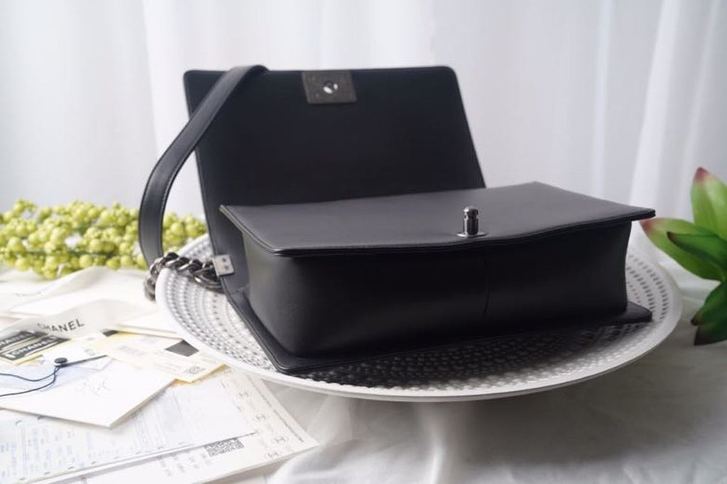 CHL LeBoy Bag 28cm Lambskin Leather Antique Silver Hardware Spring/Summer Collection, Black