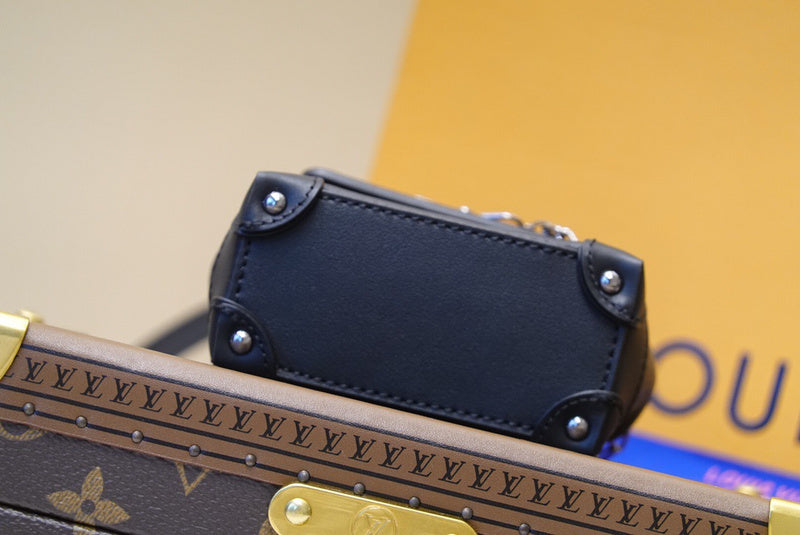 LOV2 Bags - Luxurious Bags  1561