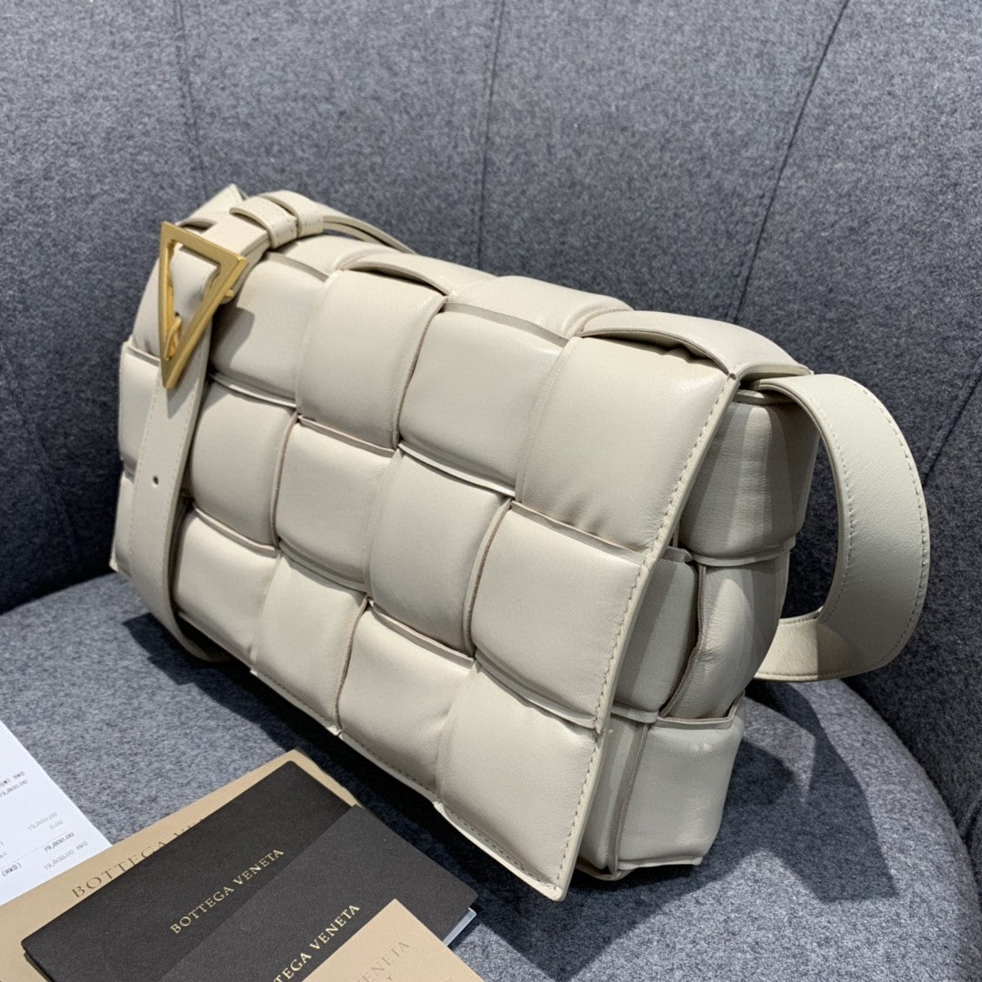 GLAMI Padded Cassette Bag For Women 10.2in/26cm In Chalk 591970VCQR19143