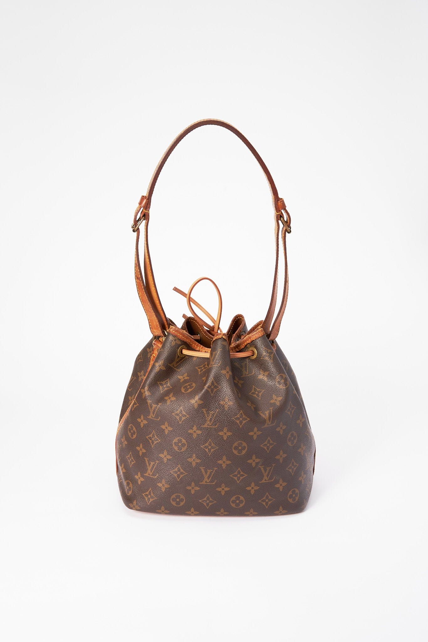 Louis Vuitton Petit NoÃƒÆ’Ã‚Â© Bag in Monogram Canvas