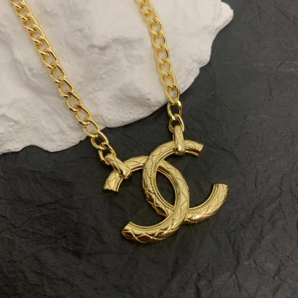 EN - Lux Necklace CHL002