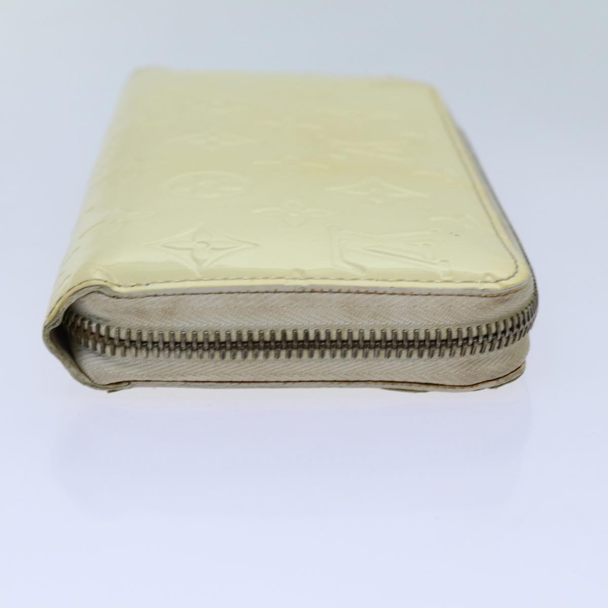 Luxurious Patent Leather Elegant Wallet with Metal Fittings