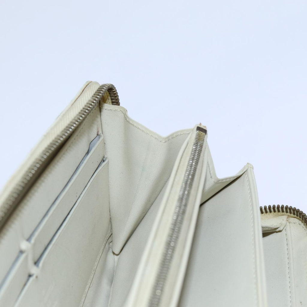 Luxurious Patent Leather Elegant Wallet with Metal Fittings